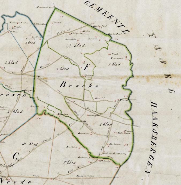 Detallierte alte Karte der Stadt Broke, die Straßen, Gebäude, Landmarken und Text mit zusätzlichen Informationen wie Bevölkerung und Straßen zeigt.