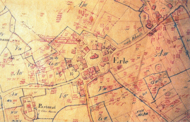 Ein detaillierter alter Stadtplan von Erle, Deutschland, der Straßen, Gebäude und Sehenswürdigkeiten mit Text und Zahlen zeigt.