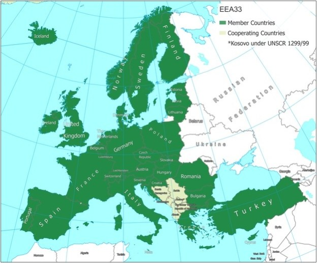 Eine Posterkarte von Europa, auf der die Mitgliedstaaten der Europäischen Union mit Ländernamen, Grenzen, großen Städten, Flüssen und geografischen Merkmalen hervorgehoben sind.